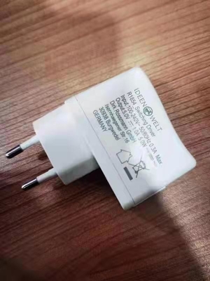 EU 플러그의 높은 안전 5V 1A USB 어댑터 충전기 EN / IEC61347 순응성