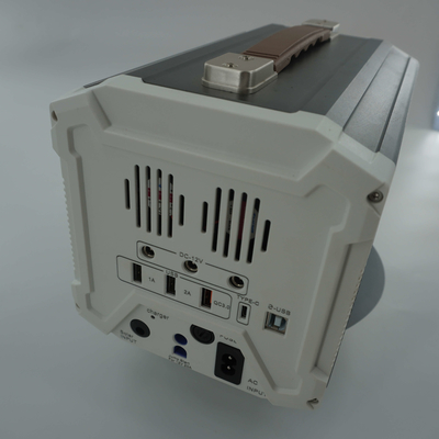 전력망 정전을 위한 1200W 가지고 다닐 수 있는 태양 발전소 110V 생산