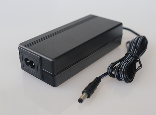 24v 3a 전원 어댑터 IEC61558 인증 된 데스크톱 스위치 전원 공급 장치